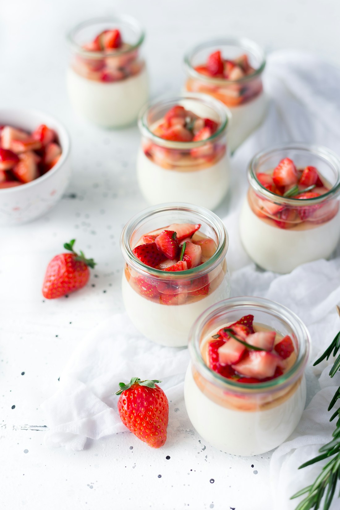 Berries & Vanilla Cream